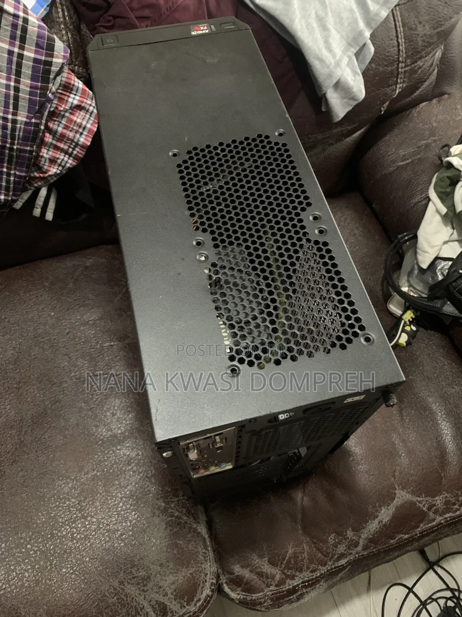 Desktop Computer Gigabyte 8GB AMD HDD+SSD 500GB