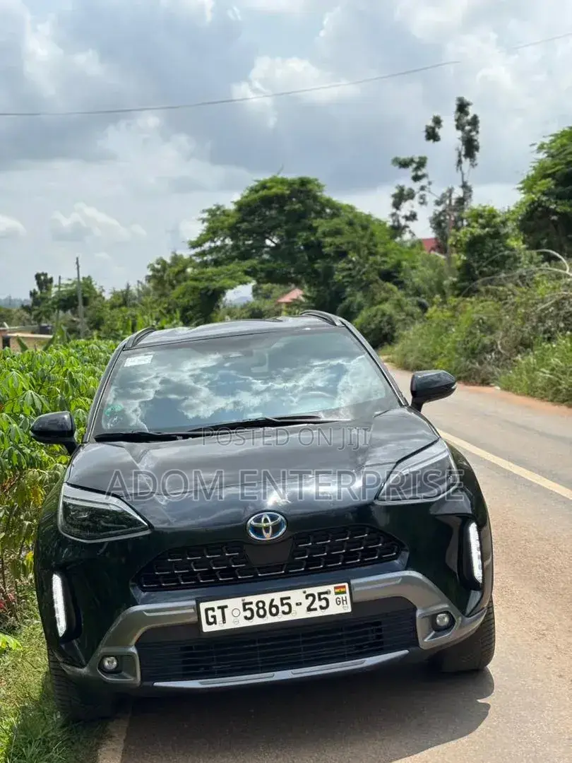 Toyota Yaris Cross 2024 Black