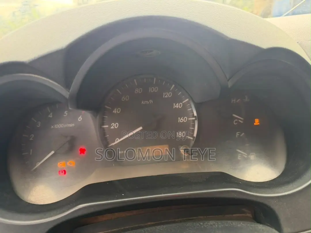 Toyota Hilux 2014 Black