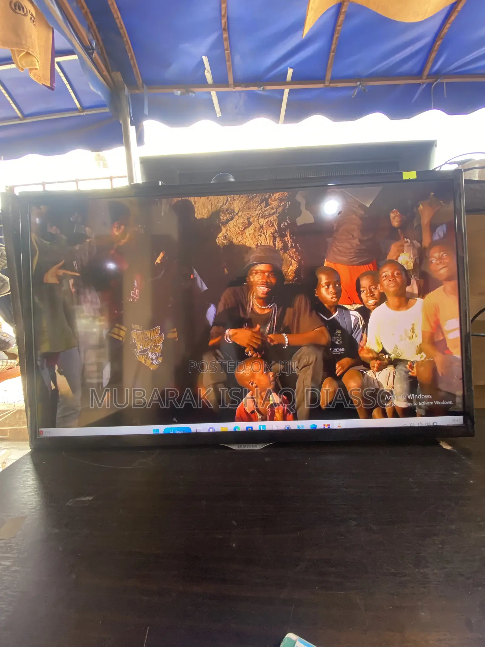 Samsung 32” LED TV