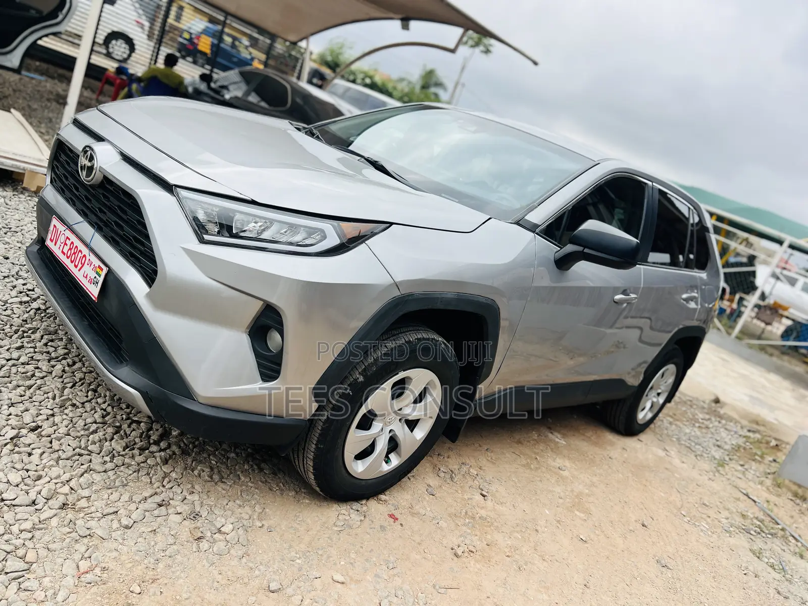 Toyota RAV4 2024 Silver