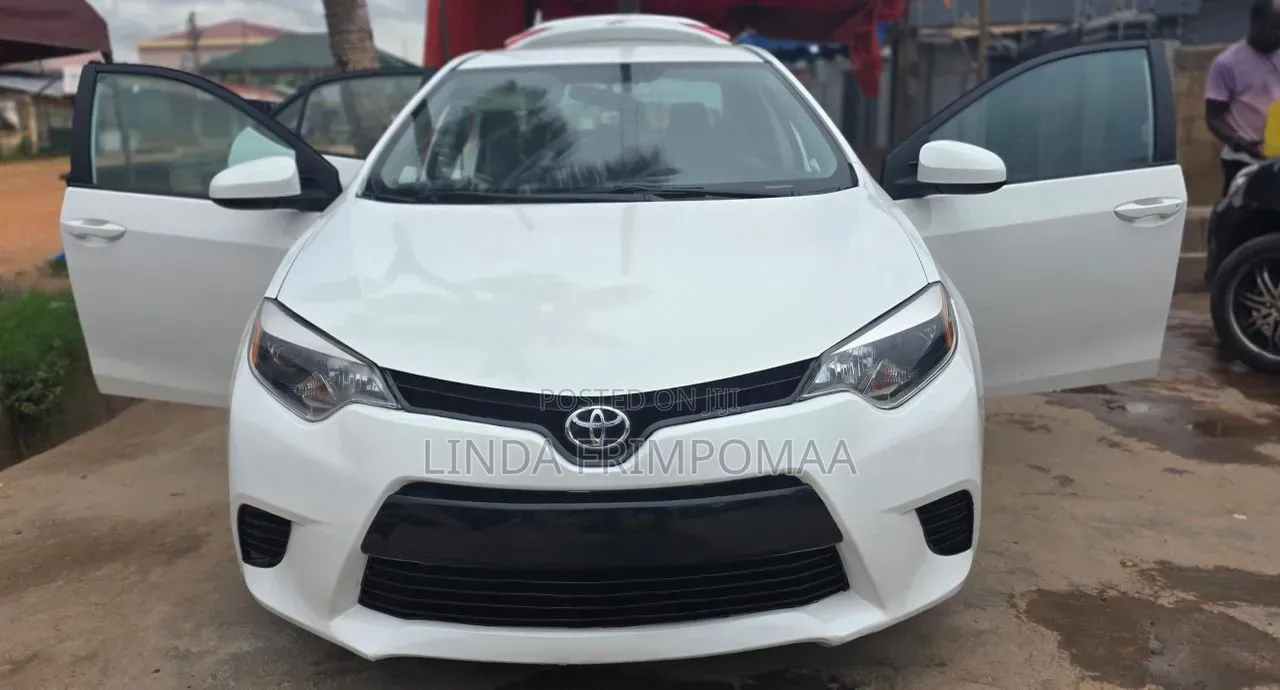 Toyota Corolla L 4dr Sedan (1.8L 4cyl 4A) 2015 White