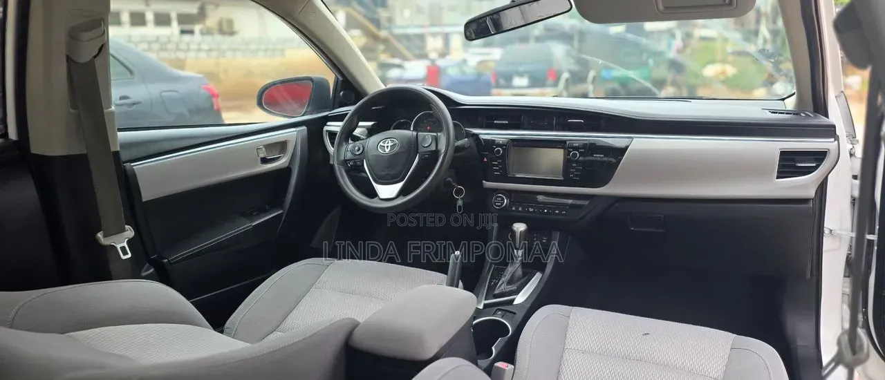 Toyota Corolla L 4dr Sedan (1.8L 4cyl 4A) 2015 White