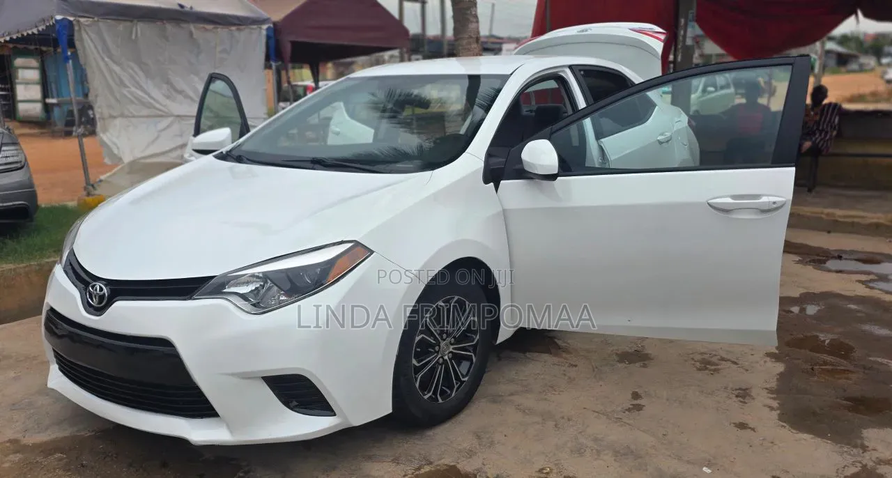 Toyota Corolla L 4dr Sedan (1.8L 4cyl 4A) 2015 White