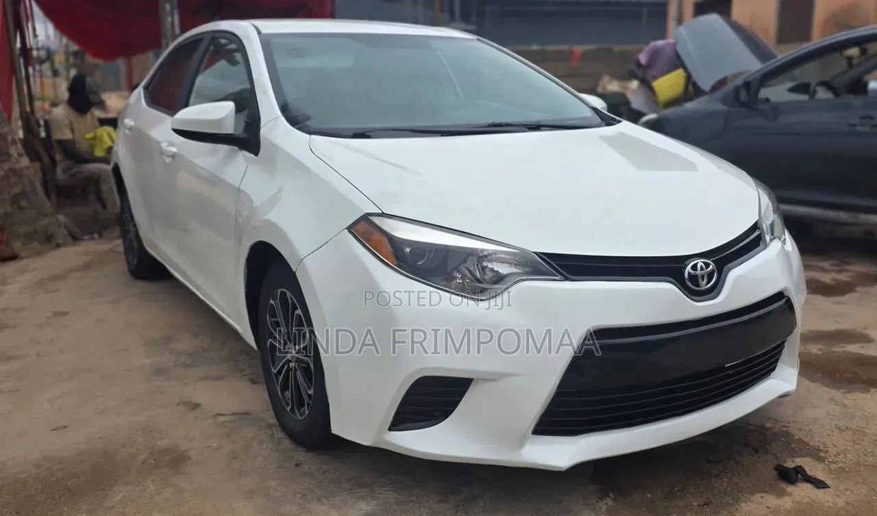 Toyota Corolla L 4dr Sedan (1.8L 4cyl 4A) 2015 White
