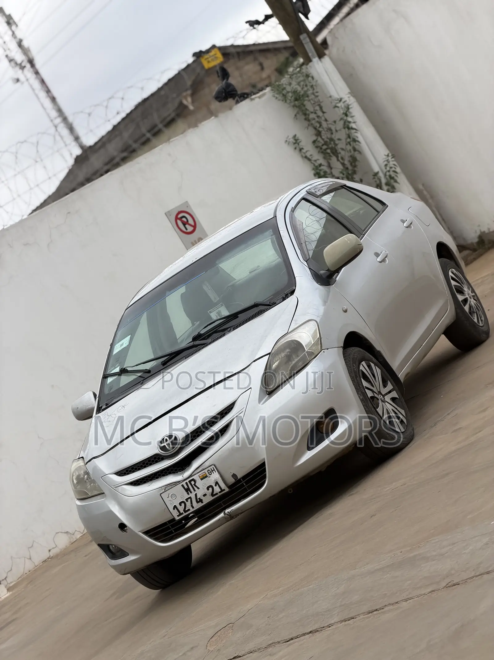 Toyota Belta 2012 Silver