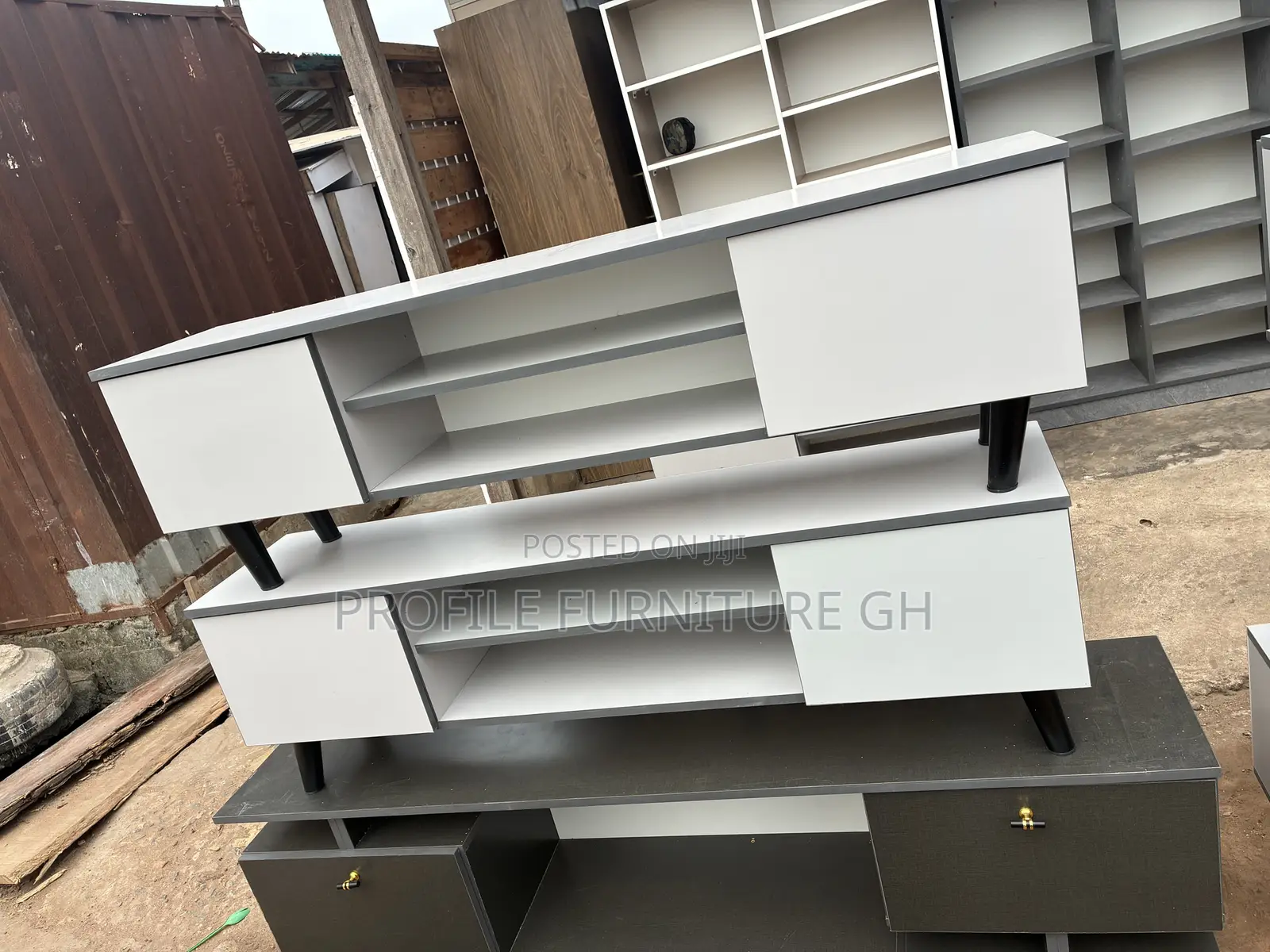 Buy Now and Enjoy the Luxury of This TV Stand//laminated TV Stand