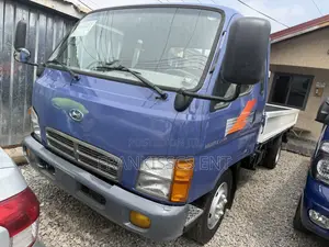 Hyundai Mighty 2