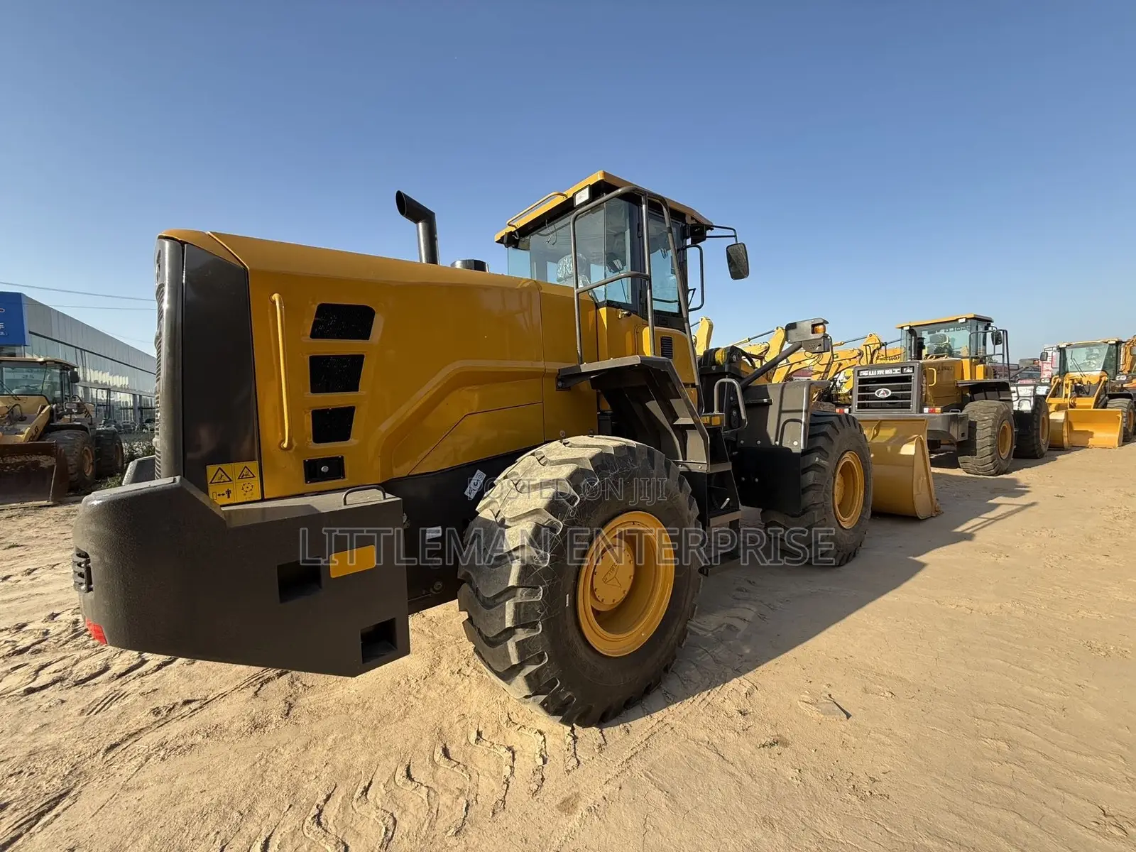 Shovel Sand Loader Truck 5 Tons SDLG