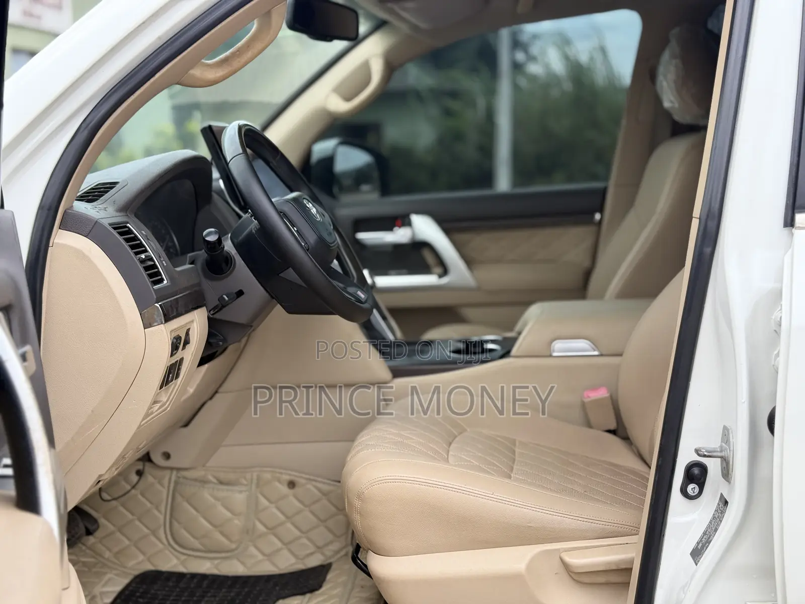 Toyota Land Cruiser 2015 White