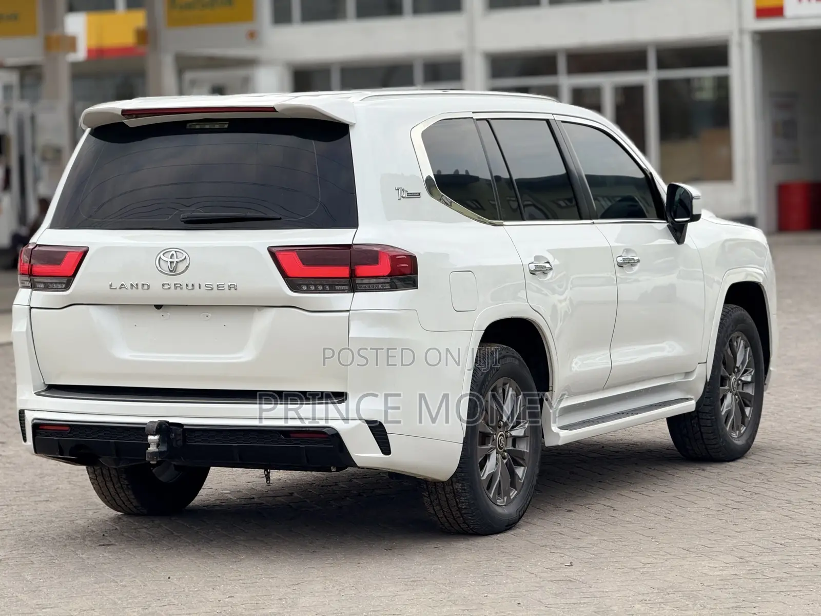 Toyota Land Cruiser 2015 White