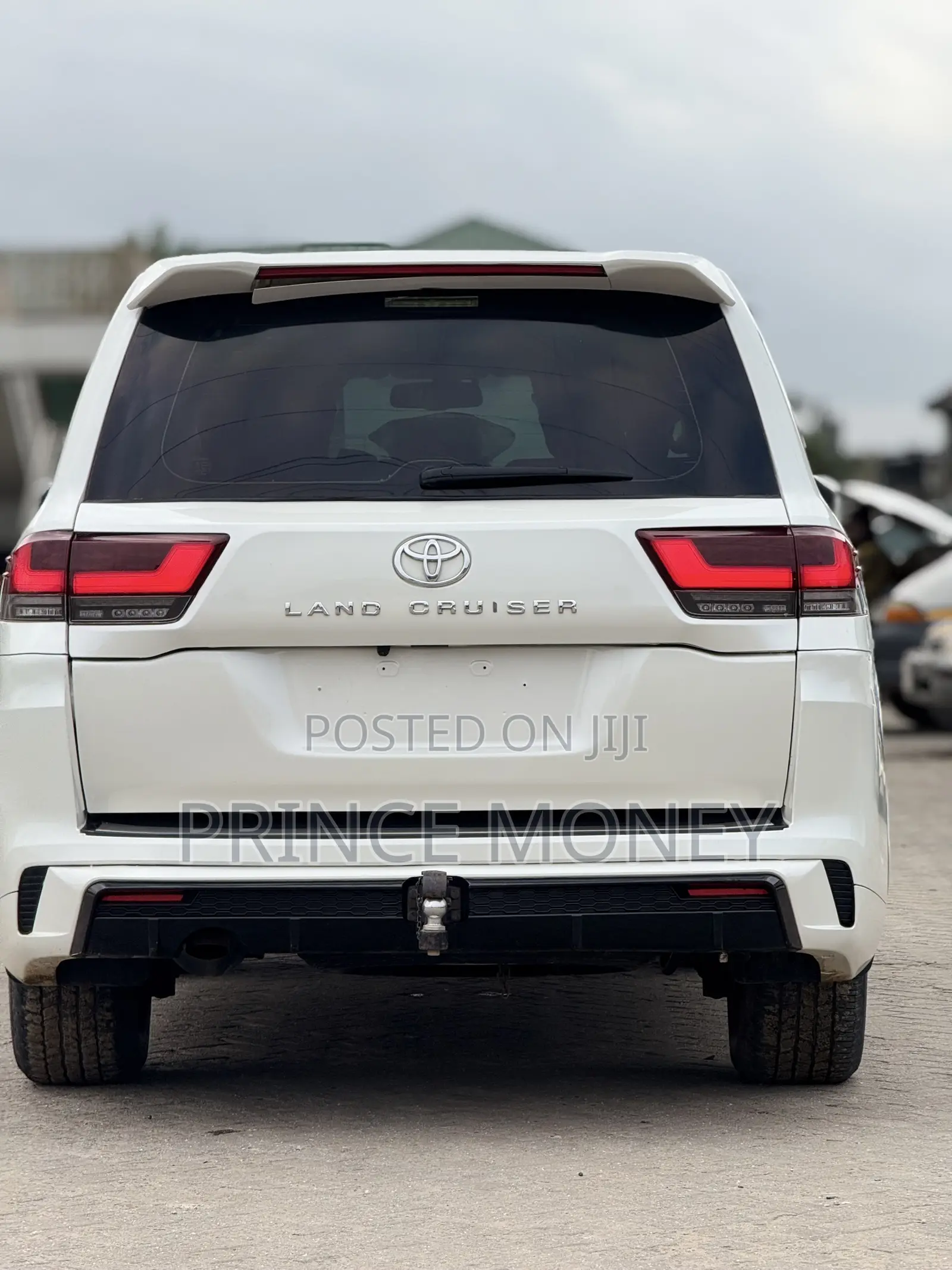 Toyota Land Cruiser 2015 White