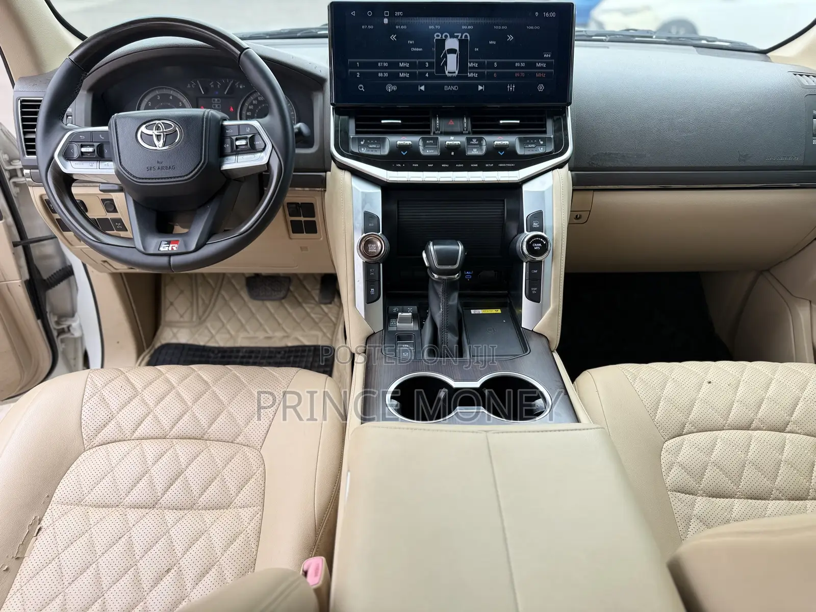 Toyota Land Cruiser 2015 White