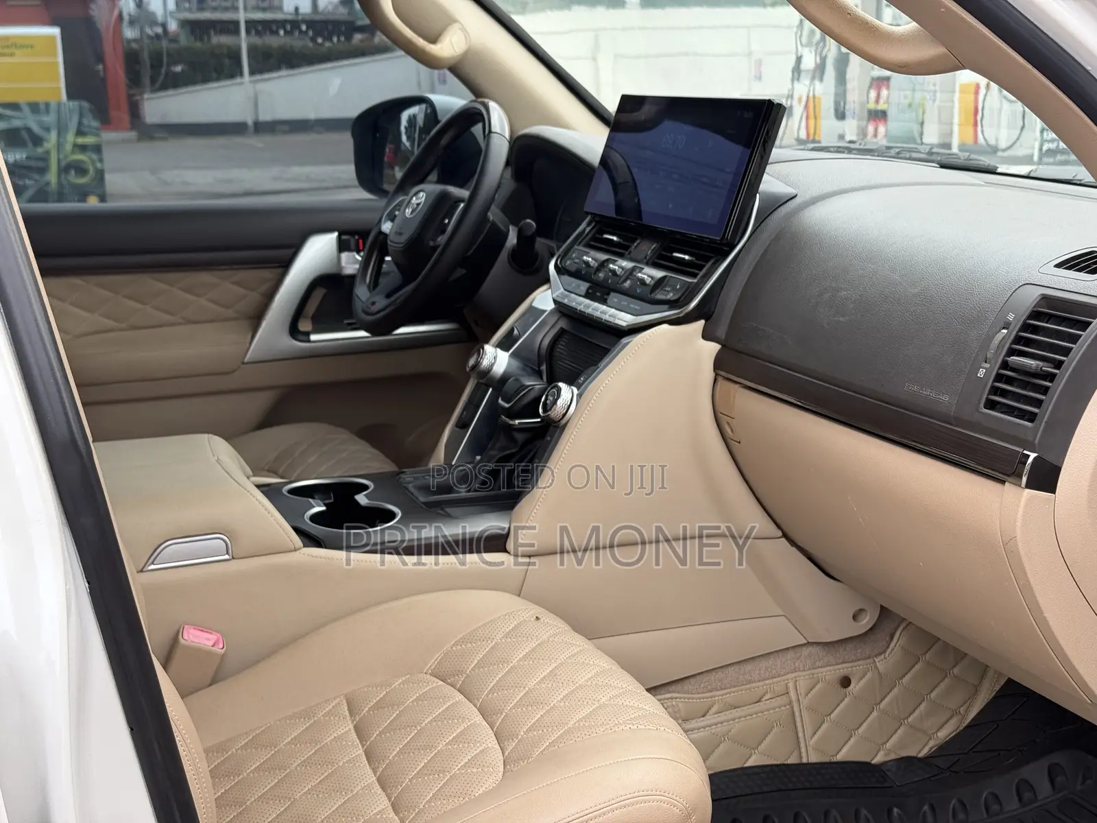 Toyota Land Cruiser 2015 White