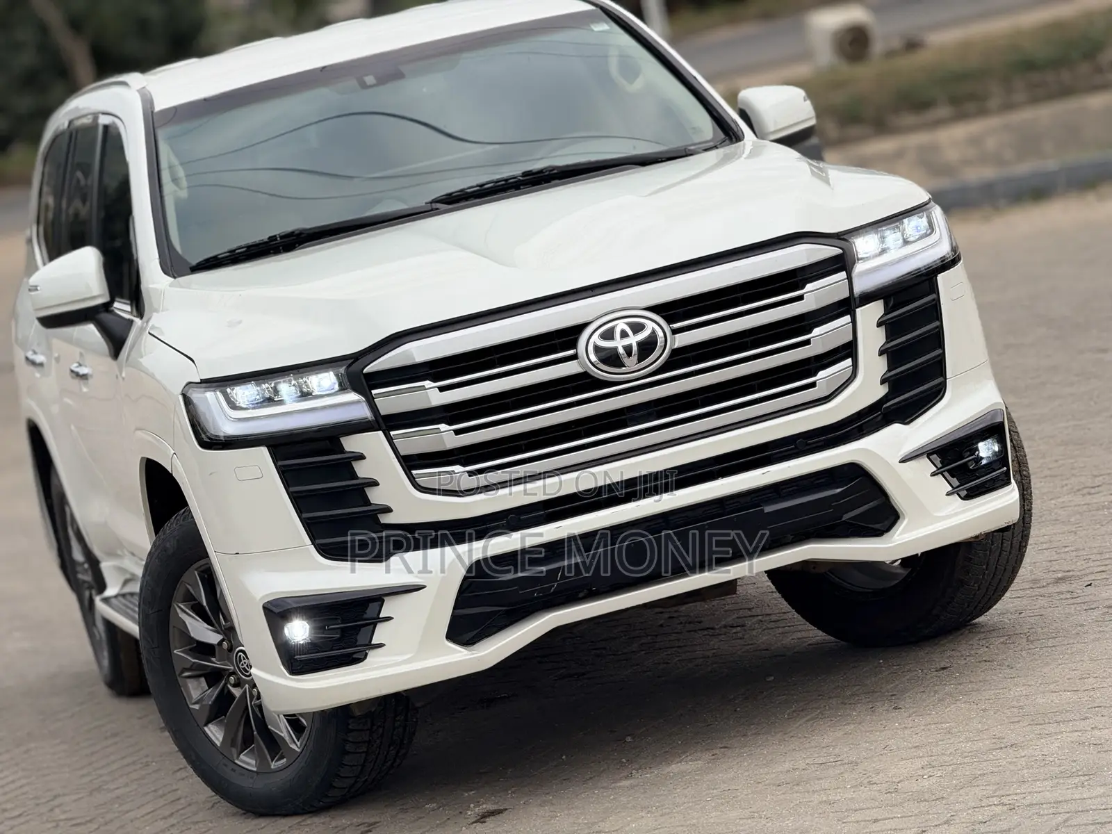 Toyota Land Cruiser 2015 White