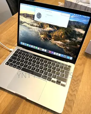 Laptop Apple MacBook Pro 2020 16GB Intel Core i5 SSD 1T