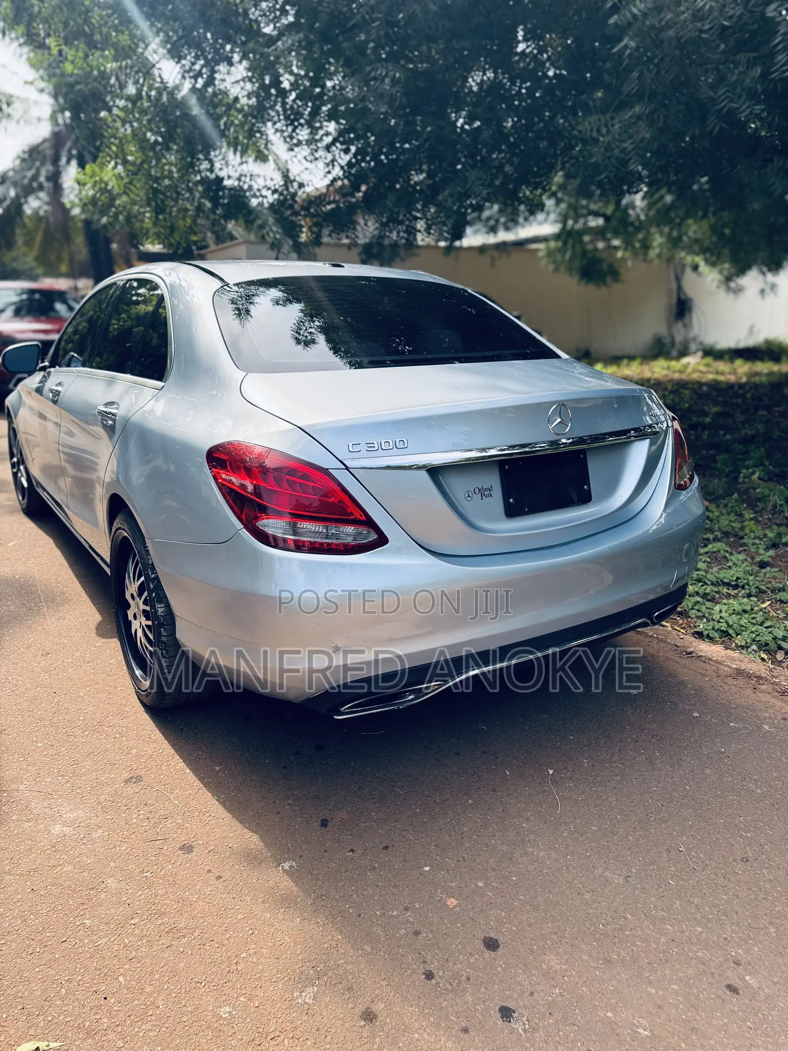 Mercedes-Benz C300 2018 Blue