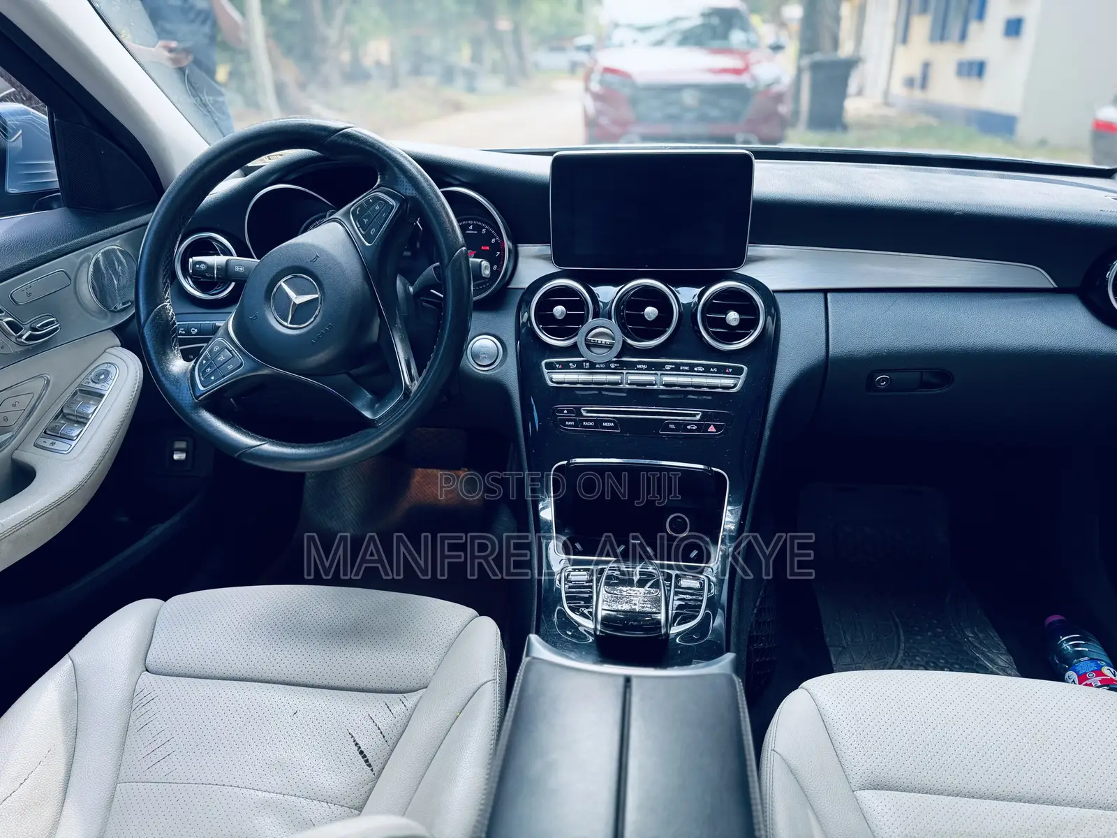 Mercedes-Benz C300 2018 Blue