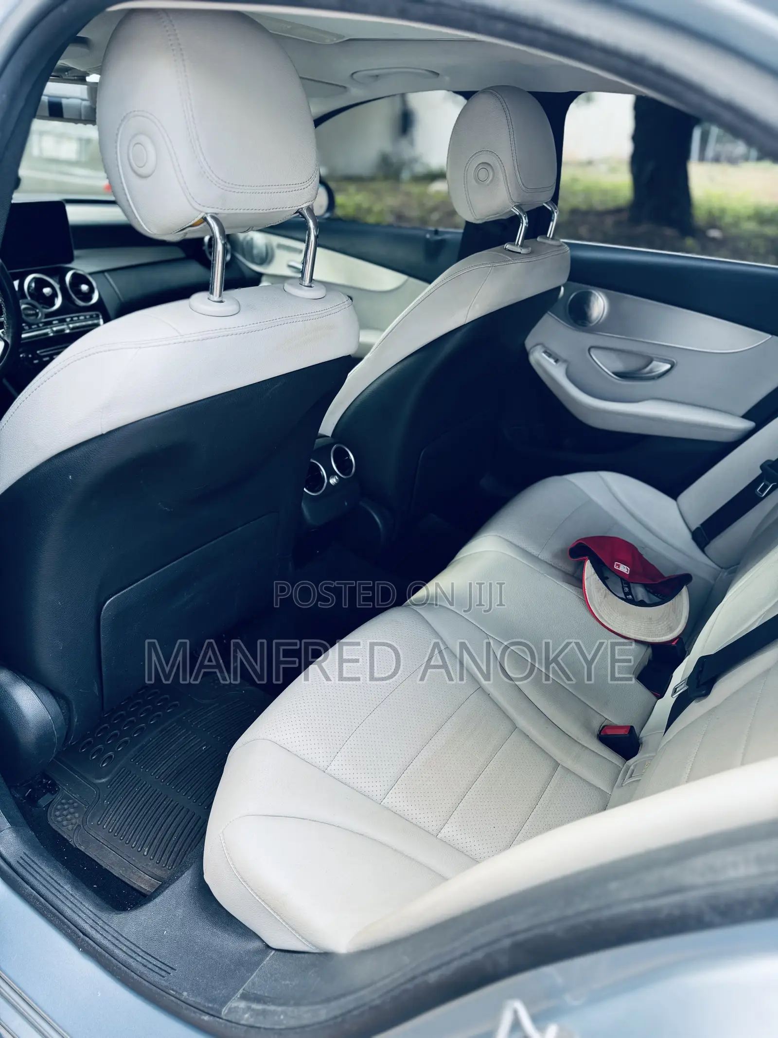 Mercedes-Benz C300 2018 Blue