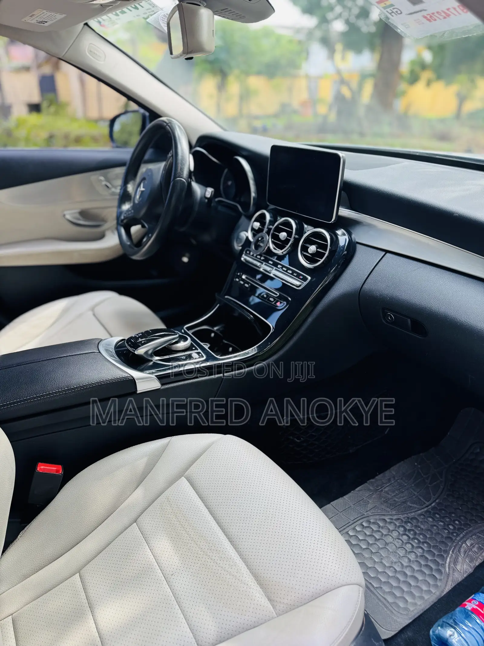 Mercedes-Benz C300 2018 Blue