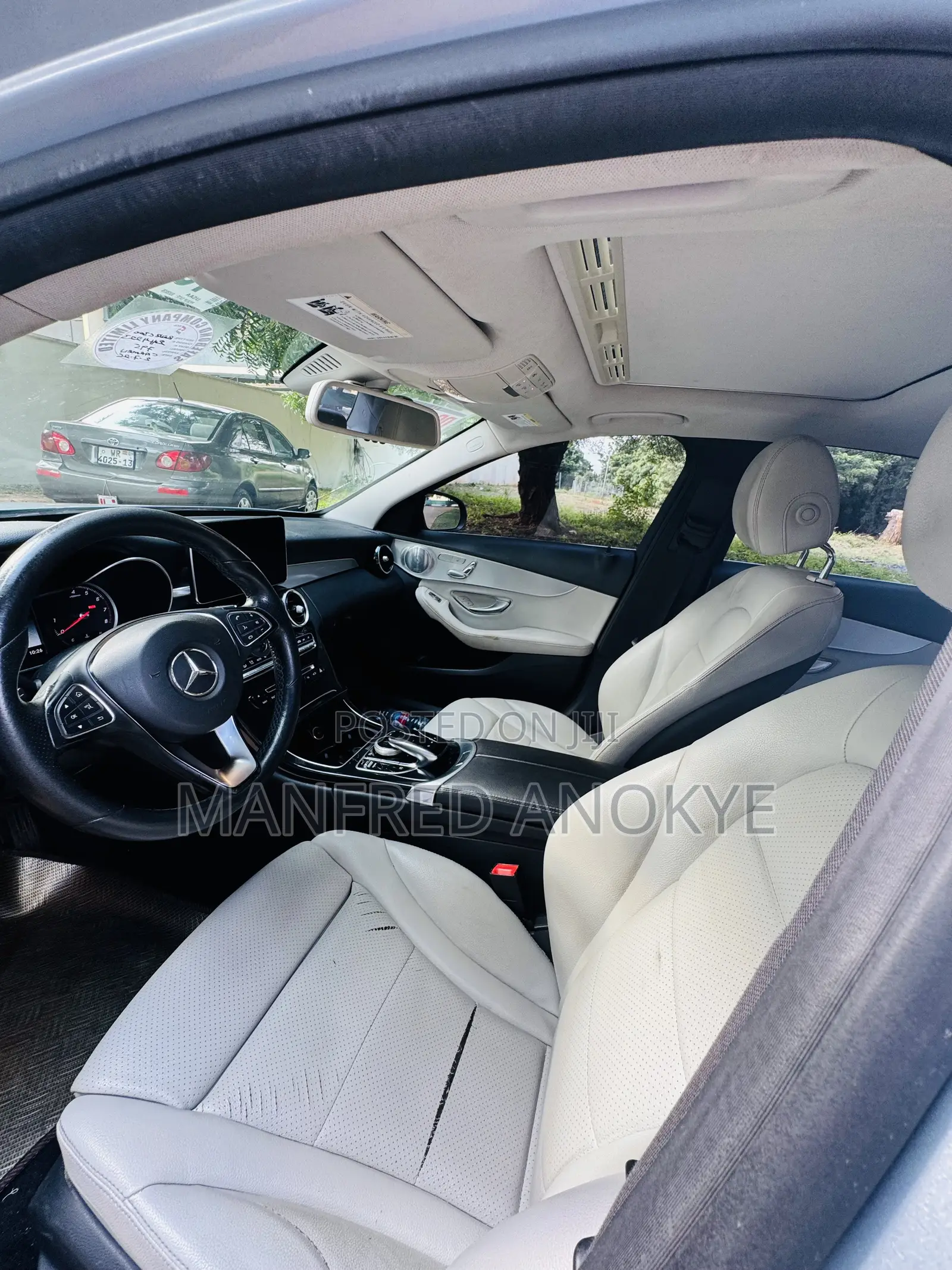 Mercedes-Benz C300 2018 Blue