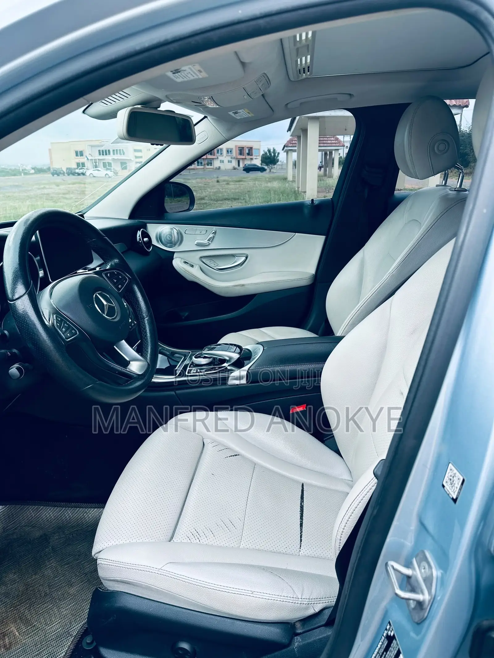 Mercedes-Benz C300 2018 Blue