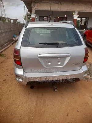 Pontiac Vibe 2010 Silver