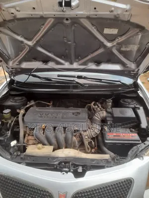 Pontiac Vibe 2010 Silver