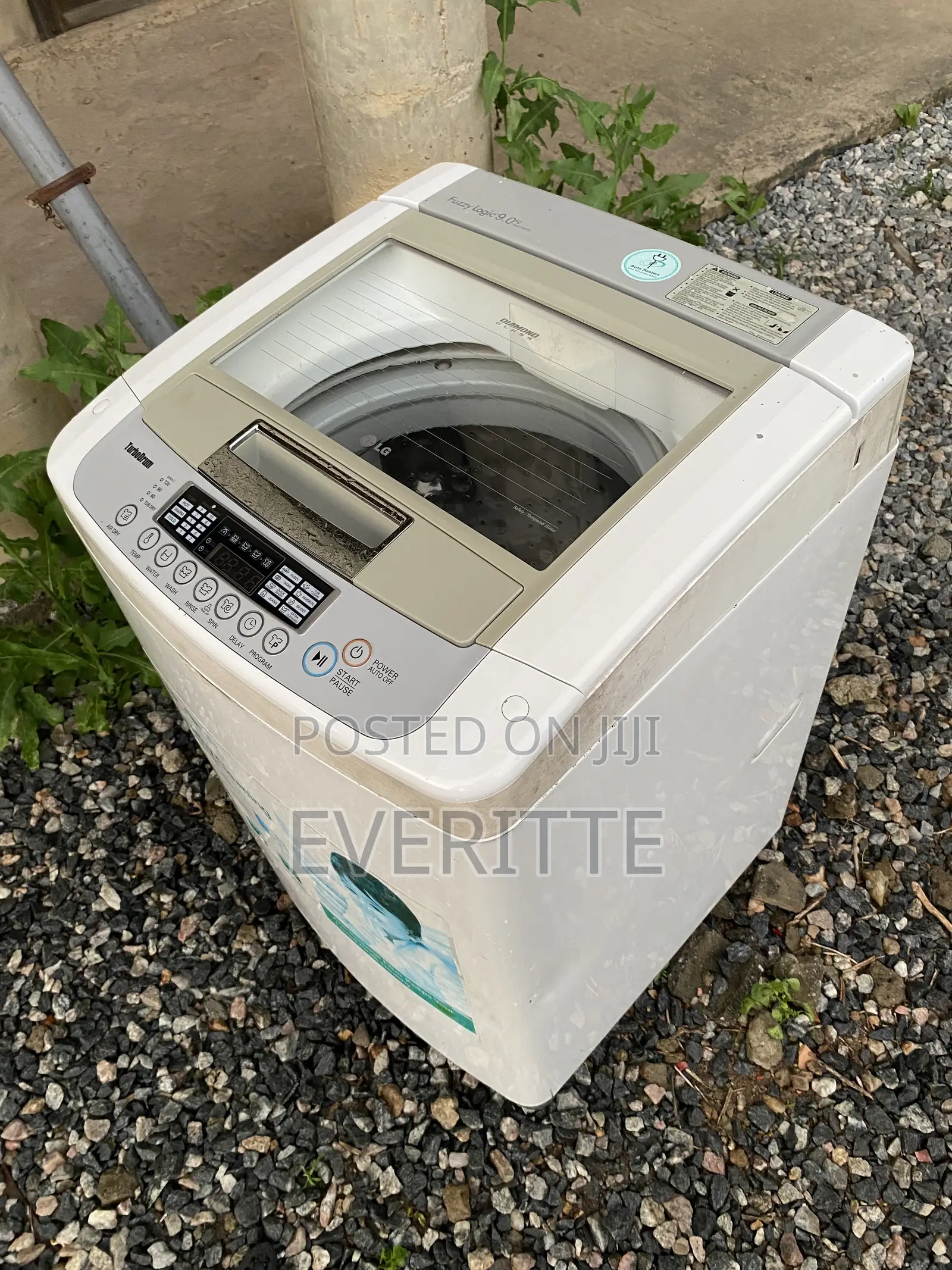 Neatly Used LG 9kg TurboDrum Washing Machine + Hoses