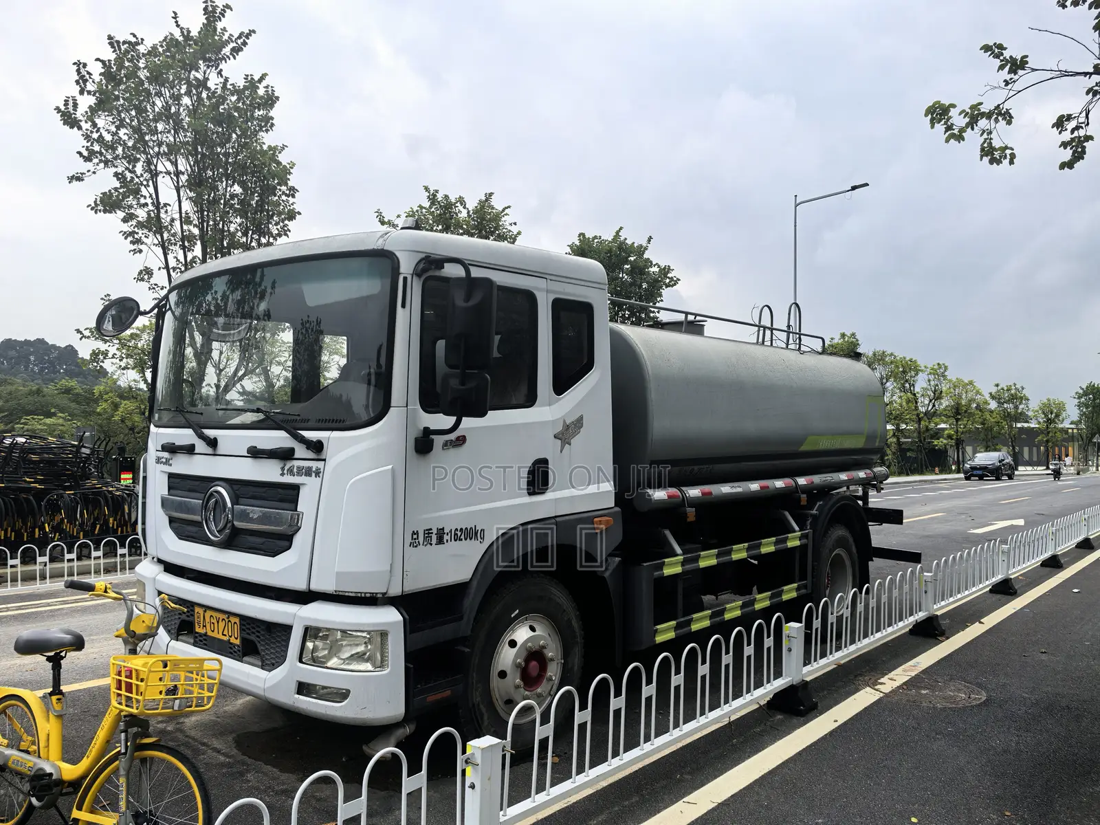 Water Tanker, 9.7 Cubic‐meter Water Tank.