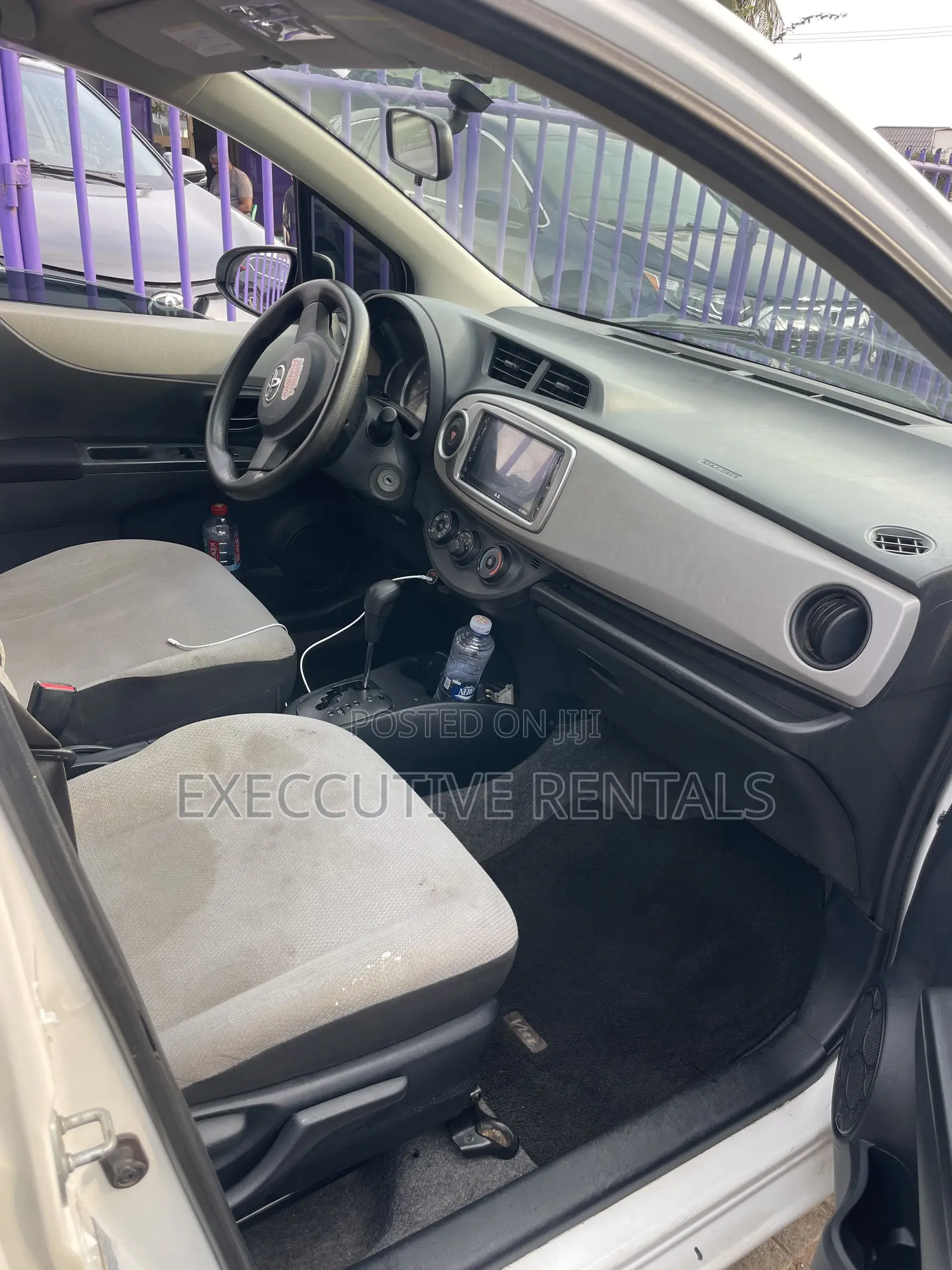 Toyota Yaris 2012 White