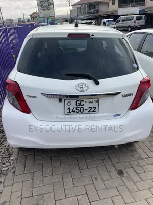 Toyota Yaris 2012 White