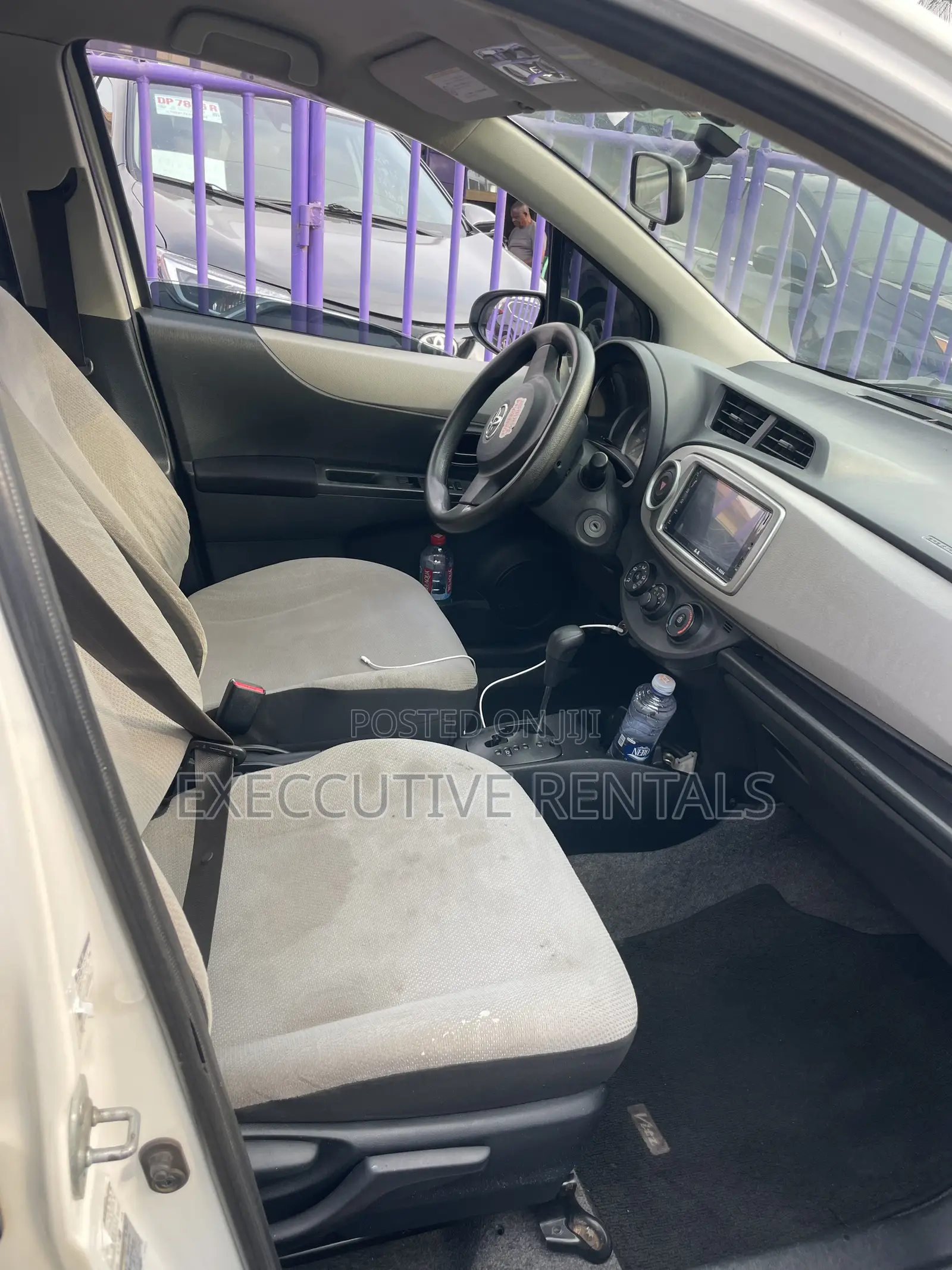 Toyota Yaris 2012 White