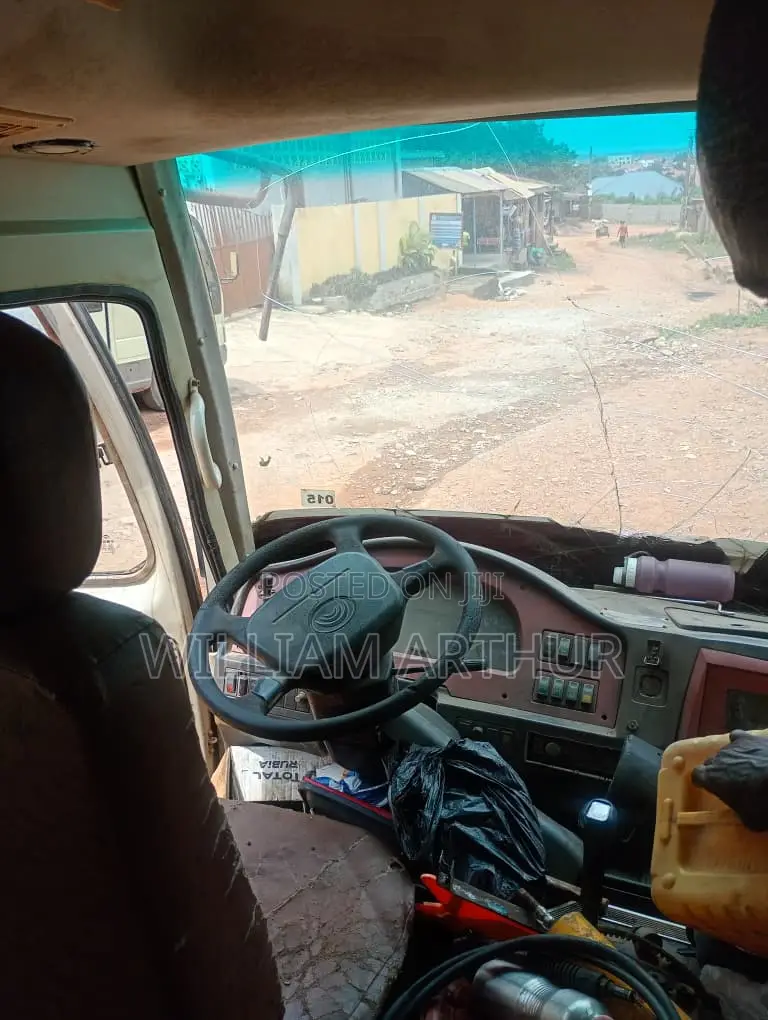 Yutong ZK6608DM 2011 Blue