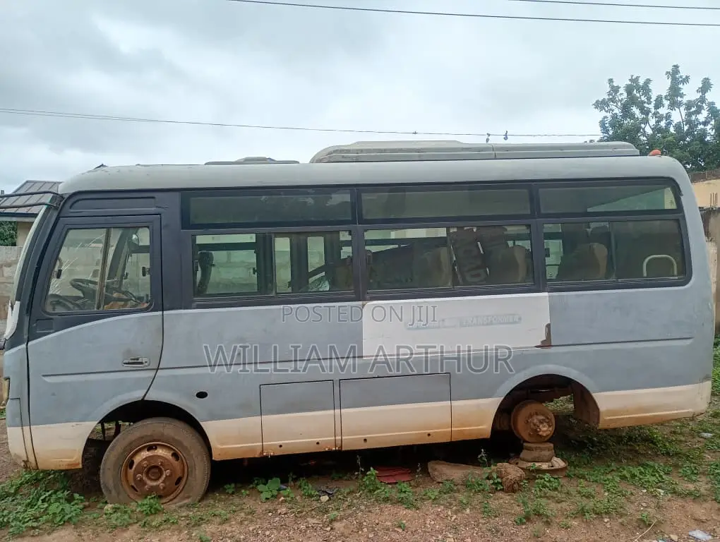Yutong ZK6608DM 2011 Blue