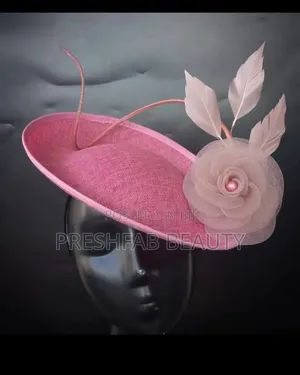 Stylish Fascinator for Events