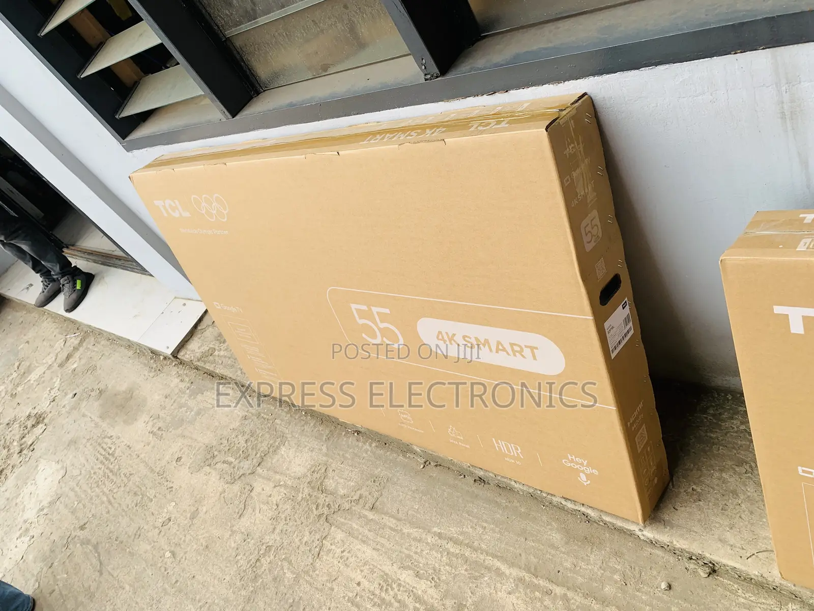 Lovely New Slim TCL 55′′ HDR Frameless Google Television 55P635