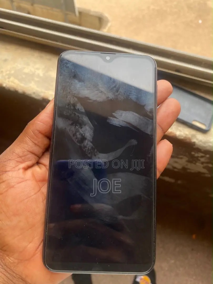 Samsung A10 32 GB Black