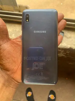 Samsung A10 32 GB Black