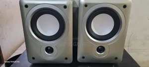 Denon SC-F102 Compact 2-Way Bass-Reflex Bookshelf Speakers