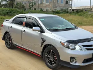 Toyota Corolla 2009 Silver