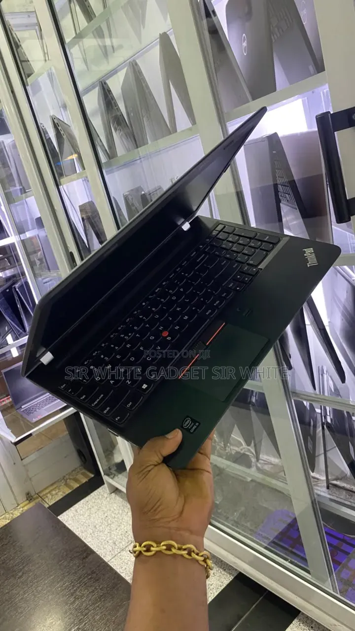 Laptop Lenovo ThinkPad Edge E550 8GB Intel Core i5 HDD+SSD 500GB
