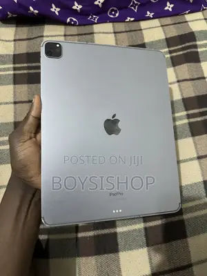 Apple iPad Pro 12.9 (2022) 128 GB Silver