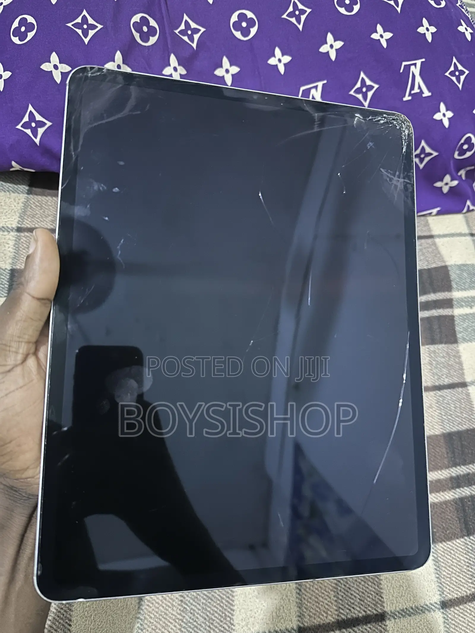 Apple iPad Pro 12.9 (2022) 128 GB Silver