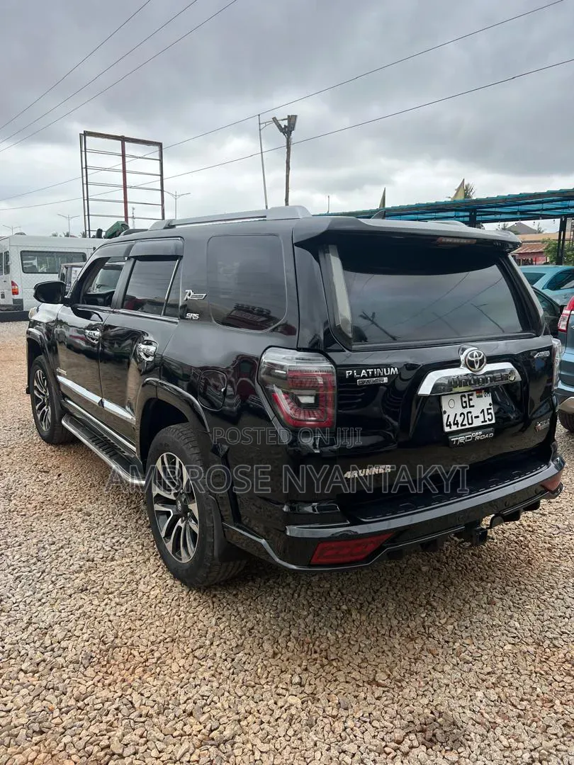 Toyota 4-Runner 2010 Black