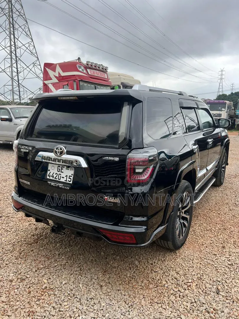 Toyota 4-Runner 2010 Black