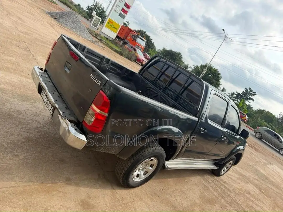 Toyota Hilux 2014 Black