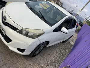 Toyota Yaris 2012 White