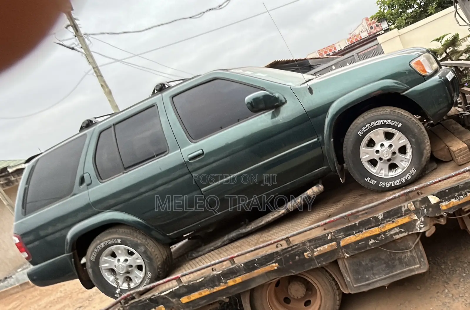 Nissan Pathfinder 2002 Green
