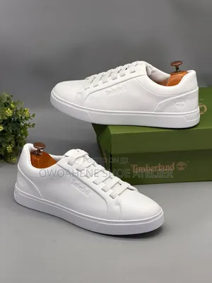 Timberland White Leather Casual Low-Top Sneaker.